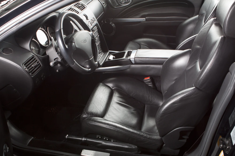 2005 Aston Martin Vanquish 1st Gen - Image 19 of 31