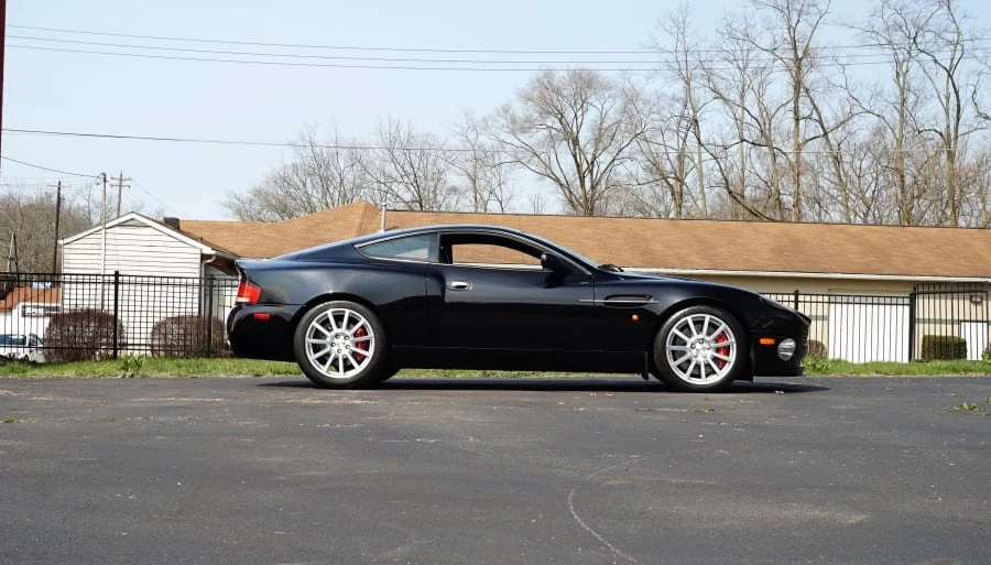 2005 Aston Martin Vanquish 1st Gen - Image 11 of 12