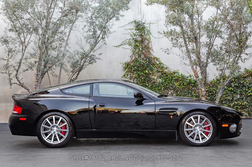 2005 Aston Martin Vanquish 1st Gen - Image 4 of 12