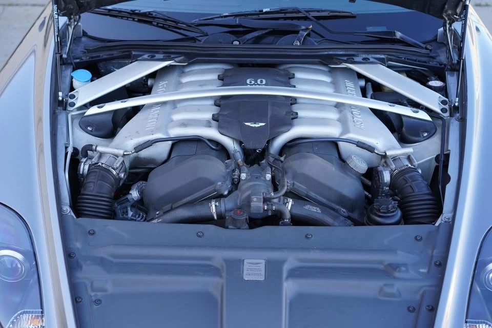 2005 Aston Martin DB9 - Image 16 of 18
