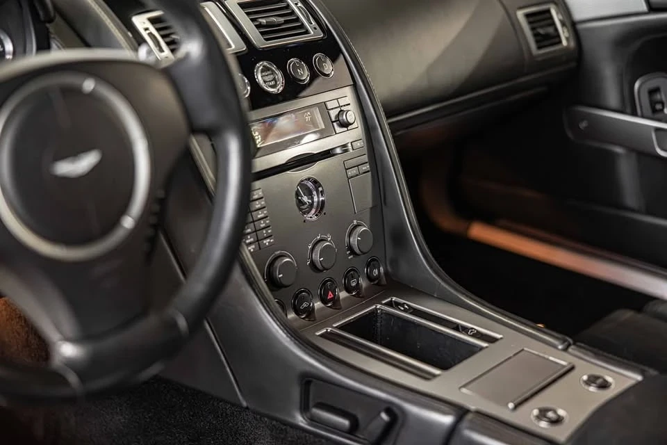 2005 Aston Martin DB9 - Image 18 of 18