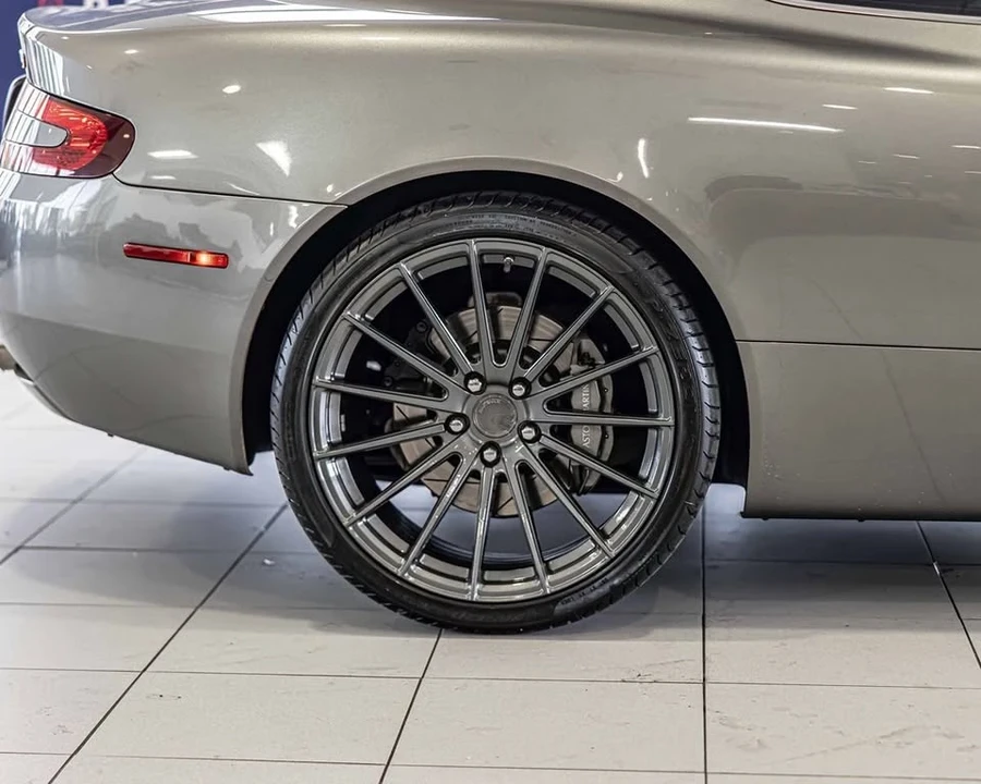 2005 Aston Martin DB9 - Image 9 of 18