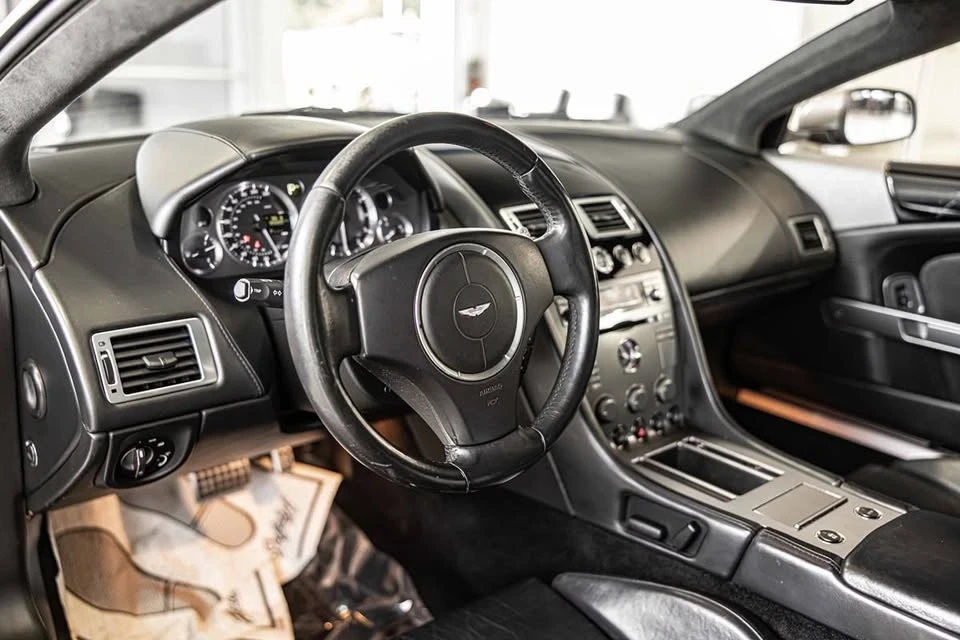 2005 Aston Martin DB9 - Image 16 of 18