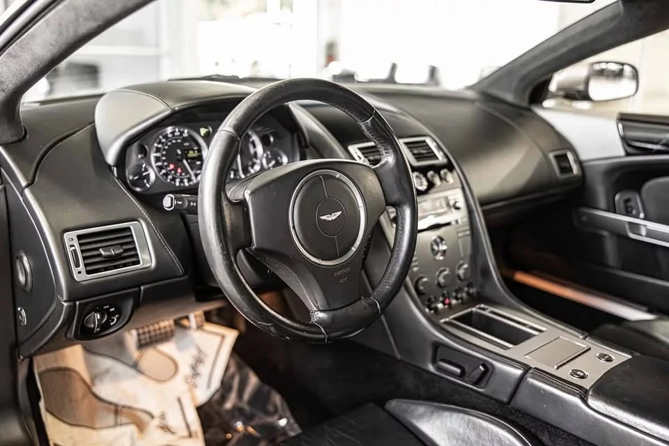 2005 Aston Martin DB9 - Image 14 of 20
