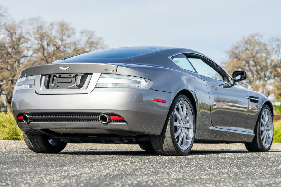 2005 Aston Martin DB9 - Image 2 of 10
