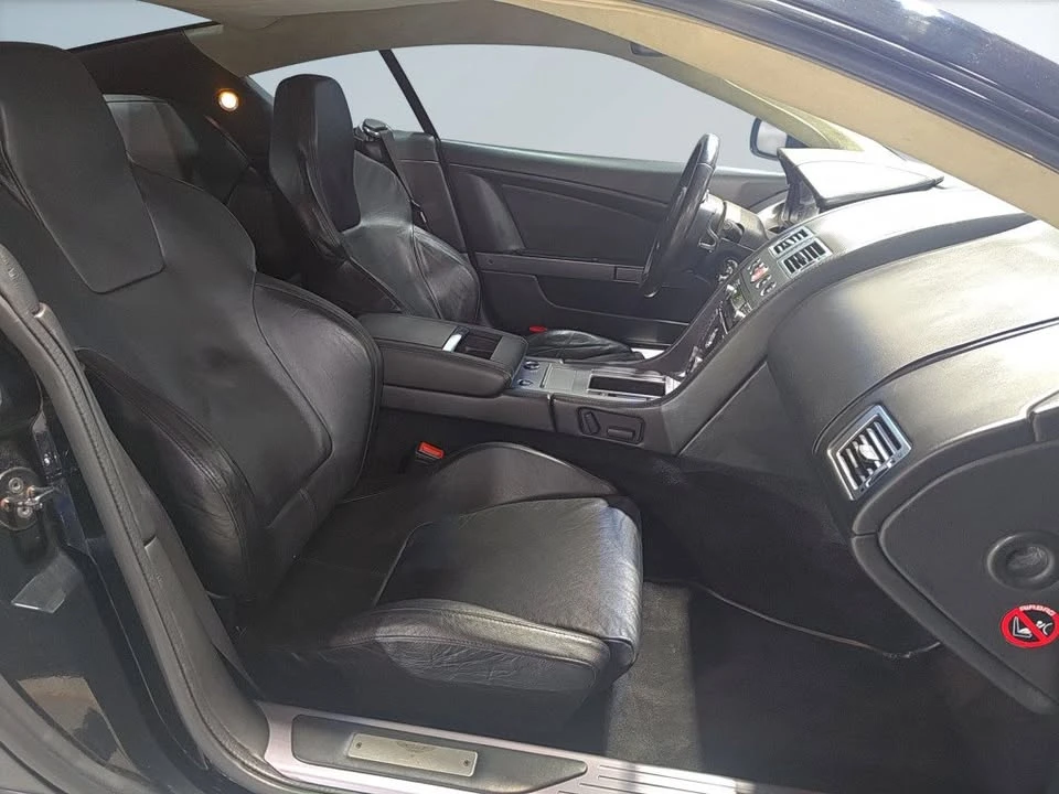 2005 Aston Martin DB9 - Image 18 of 18