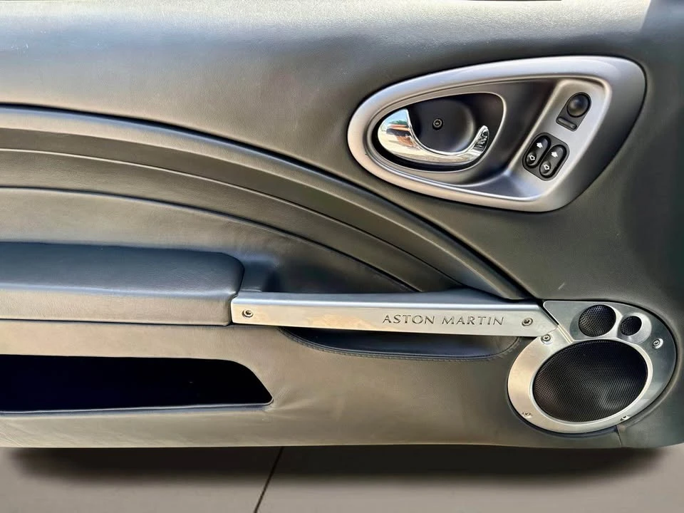 2005 Aston Martin Vanquish 1st Gen - Image 12 of 18