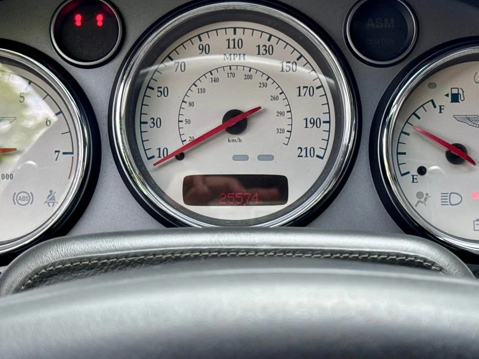 2005 Aston Martin Vanquish 1st Gen - Image 17 of 18