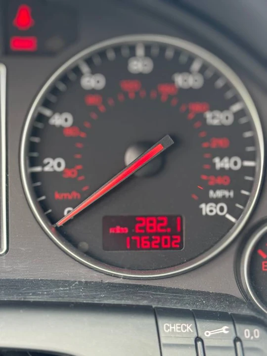 2005 Audi B6 A4 - Image 9 of 19
