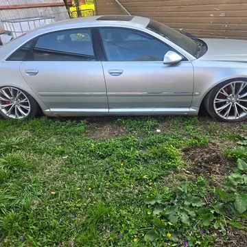 2005 Audi A8 4.0T Sedan 4D