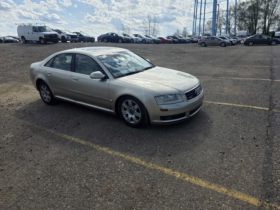 2005 Audi D3 A8 - Image 2 of 3