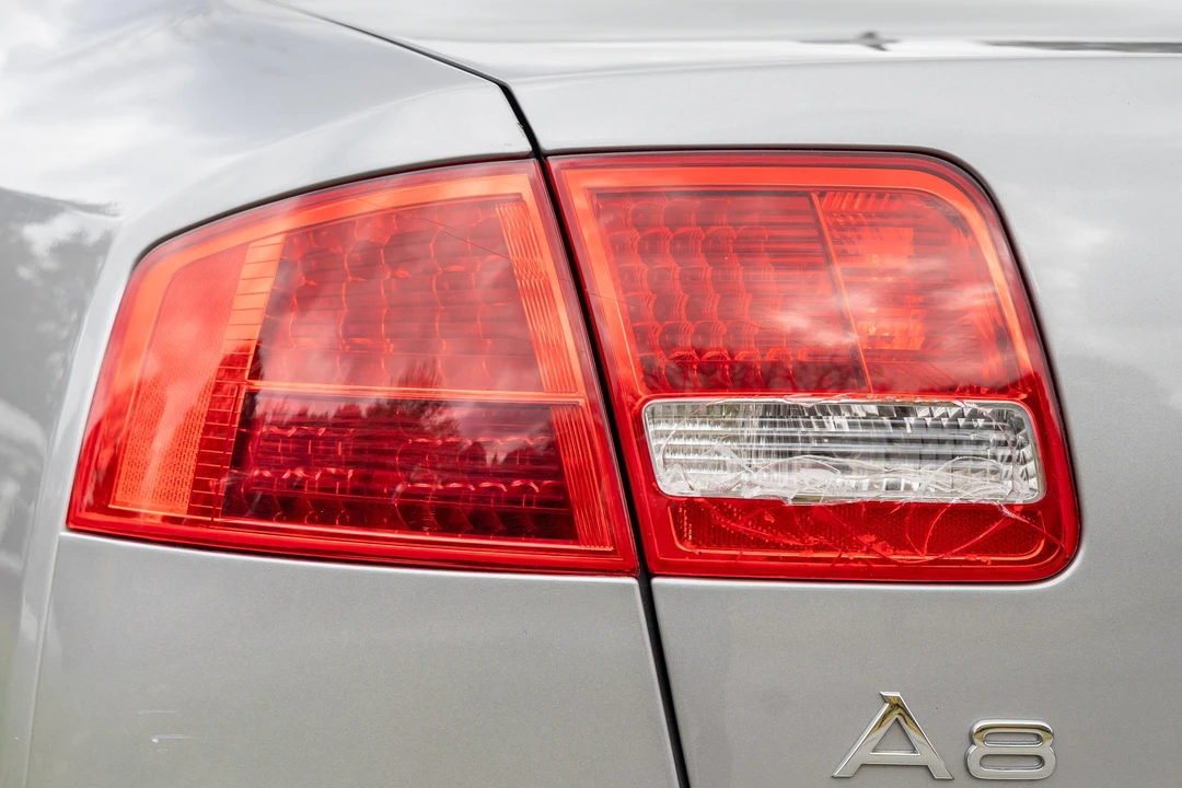 2005 Audi D3 A8 - Image 19 of 31