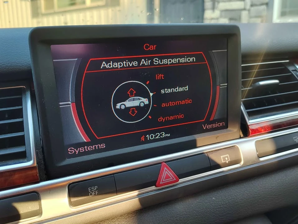 2005 Audi D3 A8 - Image 9 of 10