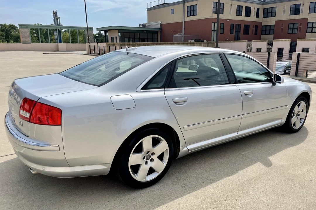 2005 Audi D3 A8 - Image 4 of 12