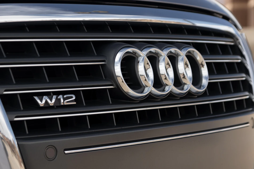 2005 Audi D3 A8 - Image 15 of 31