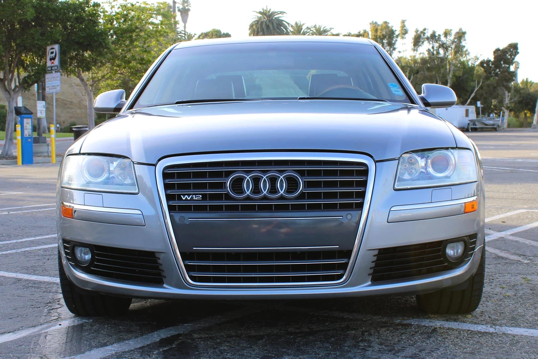 2005 Audi D3 A8 - Image 2 of 5