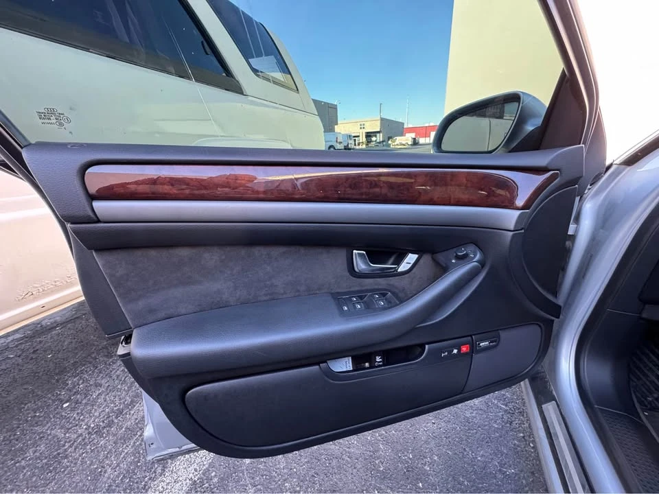 2005 Audi D3 A8 - Image 4 of 6
