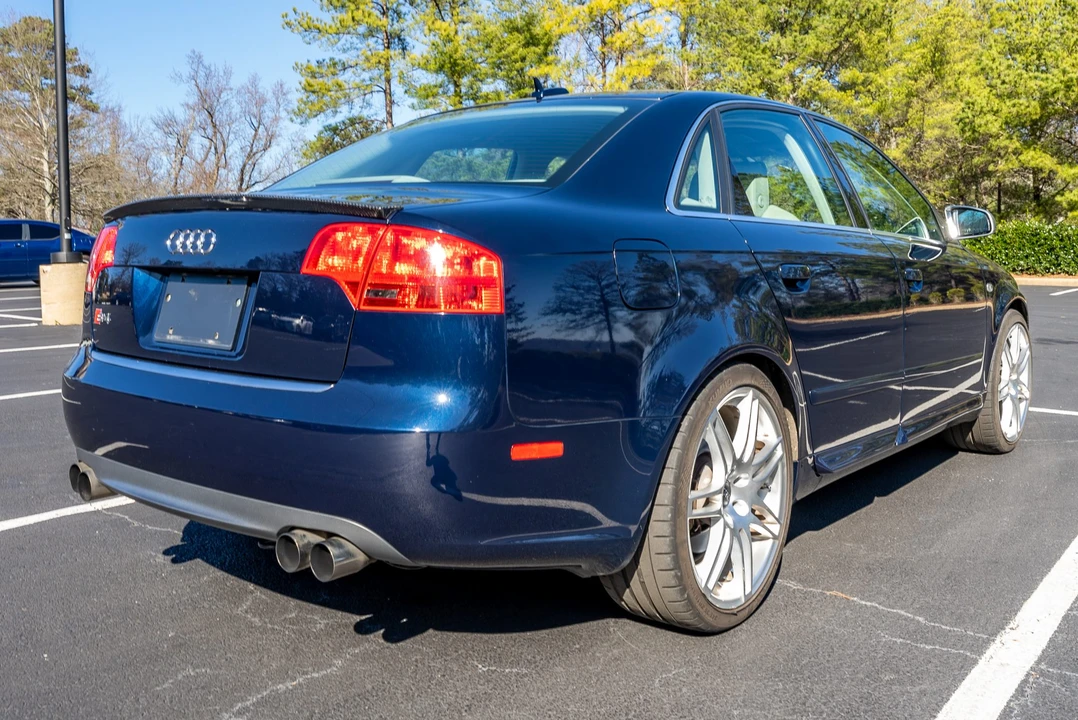 2005 Audi B7 S4 - Image 16 of 31