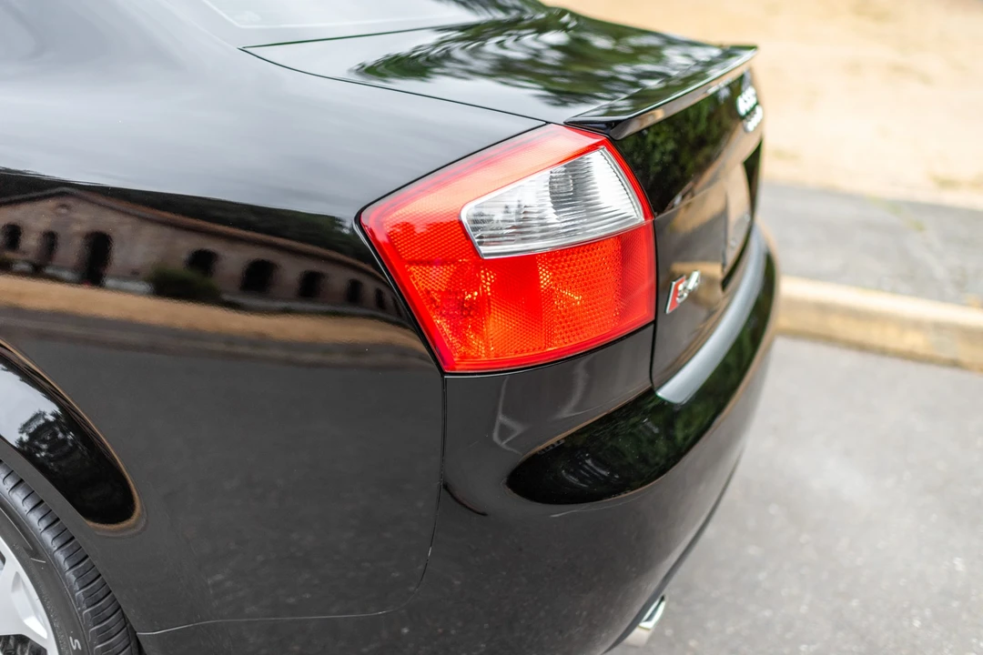 2005 Audi B6 S4 - Image 19 of 31