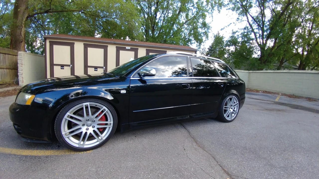 2005 Audi B6 S4 - Image 14 of 31
