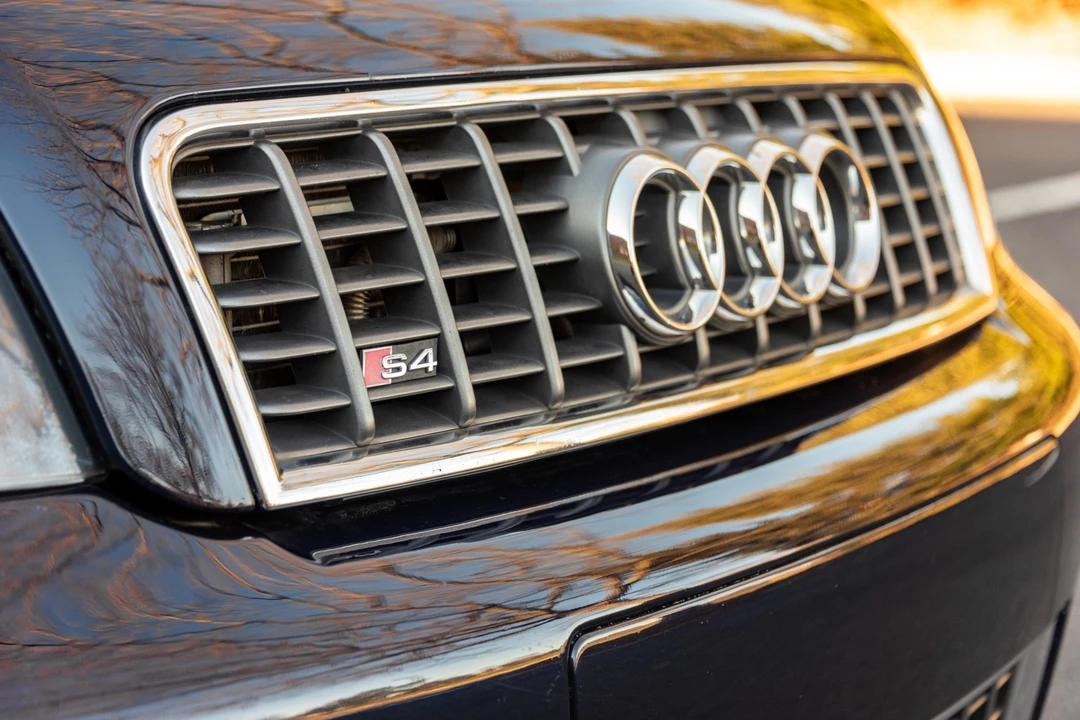 2005 Audi B6 S4 - Image 16 of 31