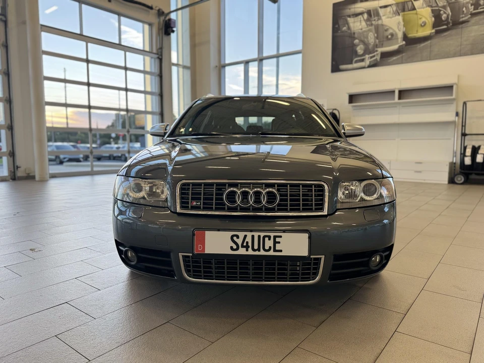 2005 Audi B6 S4 - Image 23 of 31