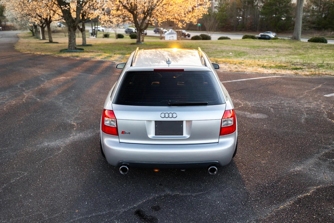 2005 Audi B6 S4 - Image 10 of 31