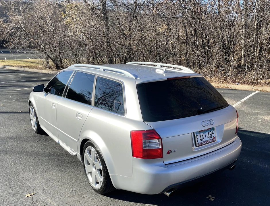 2005 Audi B6 S4 - Image 9 of 31