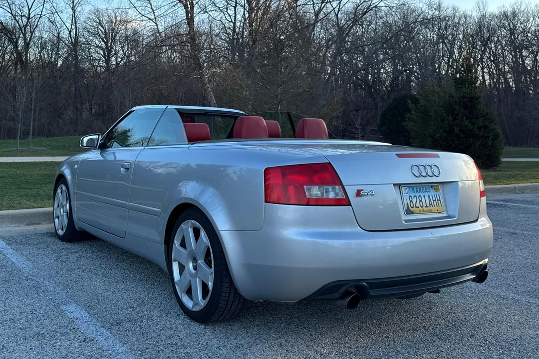 2005 Audi B6 S4 - Image 13 of 31