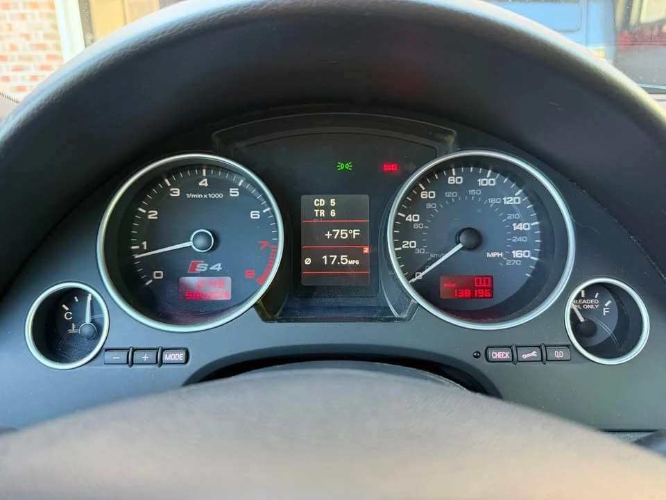 2005 Audi B6 S4 - Image 8 of 15