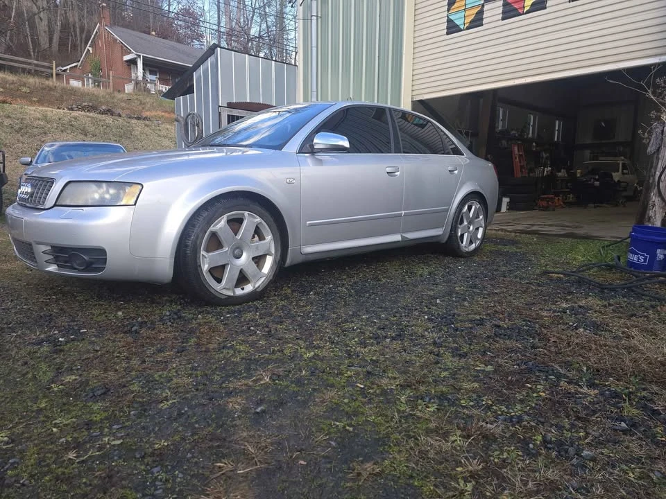 2005 Audi S4 - Image 2 of 9
