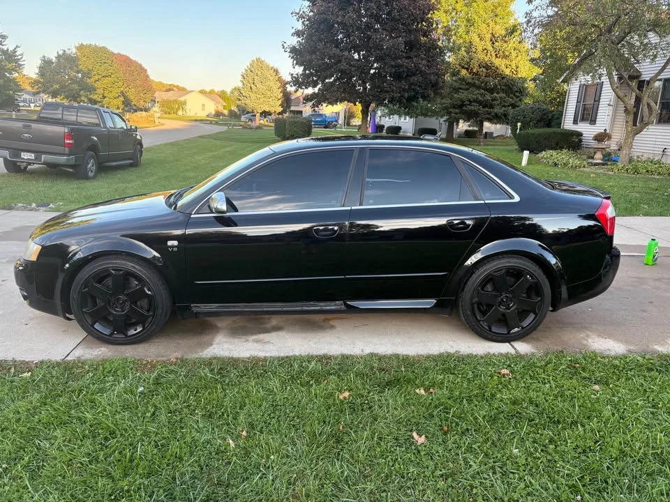 2005 Audi S4 - Image 2 of 9