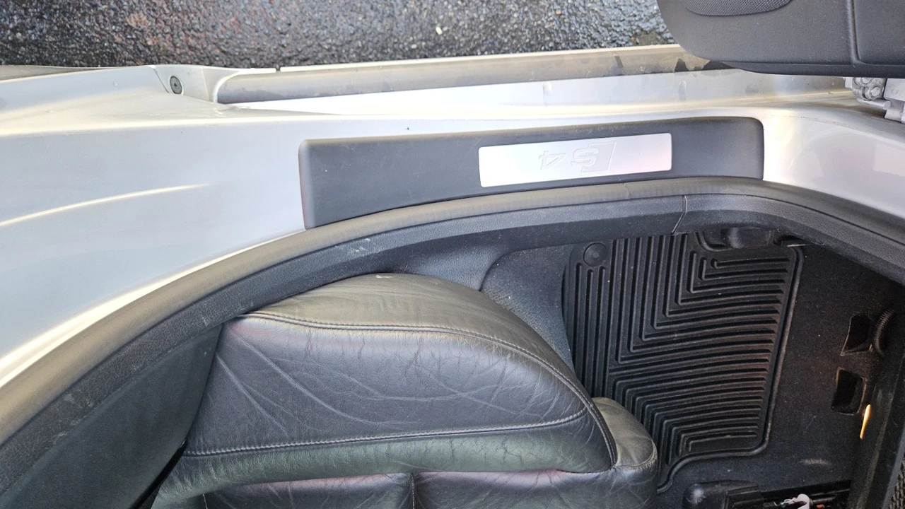 2005 Audi B6 S4 - Image 18 of 23