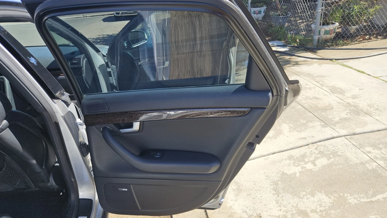 2005 Audi B6 S4 - Image 9 of 23