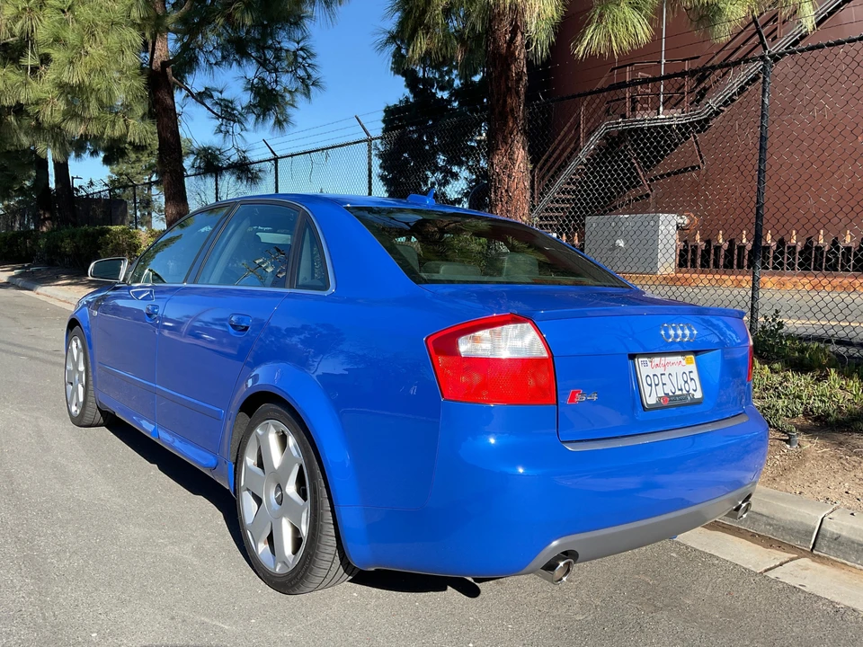 2005 Audi B6 S4 - Image 10 of 31