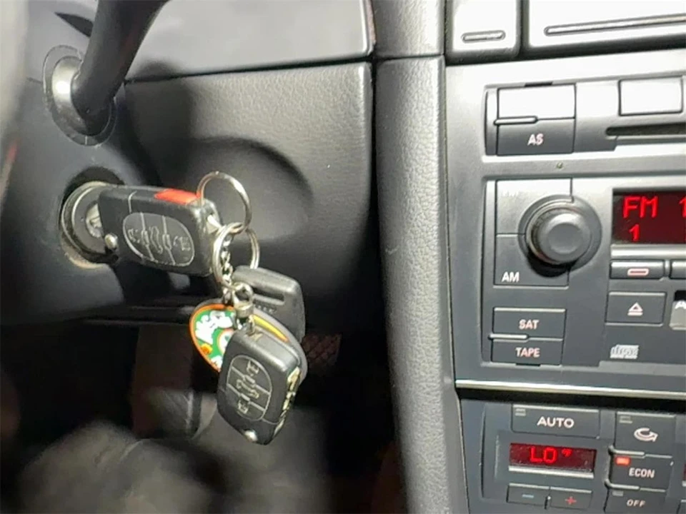2005 Audi B6 S4 - Image 28 of 31
