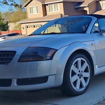 2005 Audi TT 225 Quattro Roadster 2D