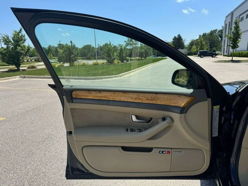 2005 Audi D3 A8 - Image 12 of 20