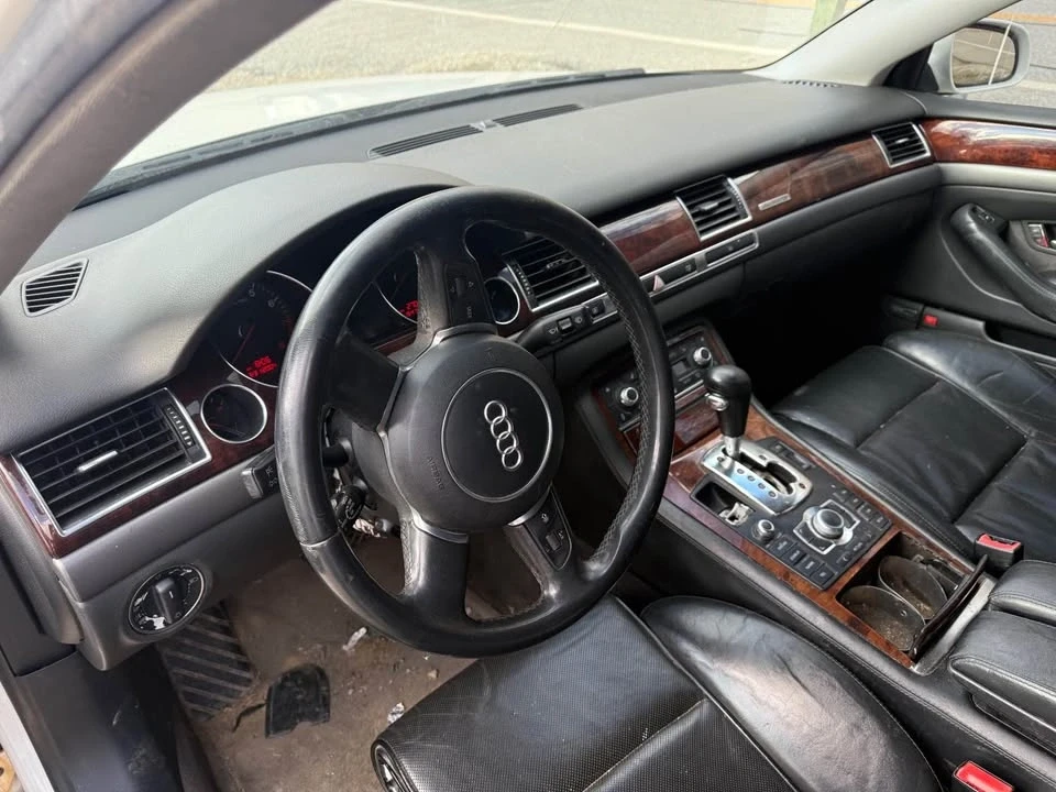 2005 Audi D3 A8 - Image 4 of 5