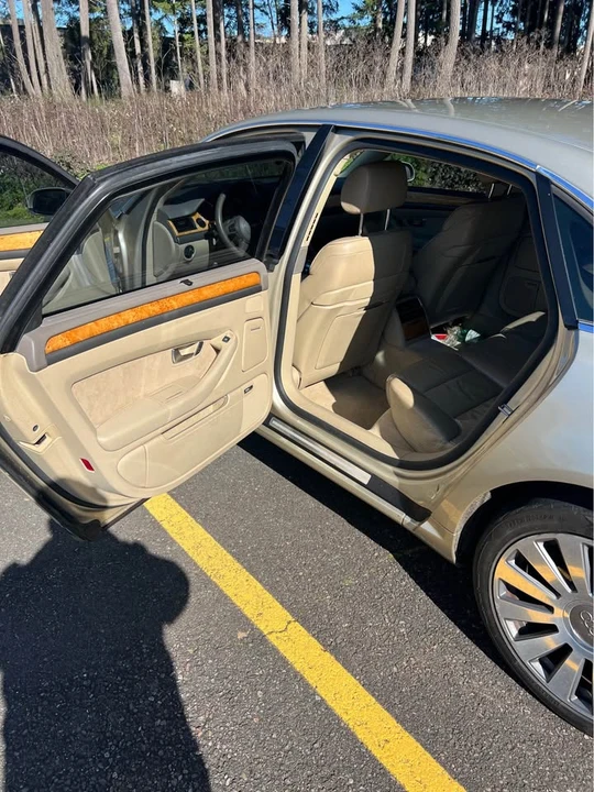 2005 Audi D3 A8 - Image 10 of 14