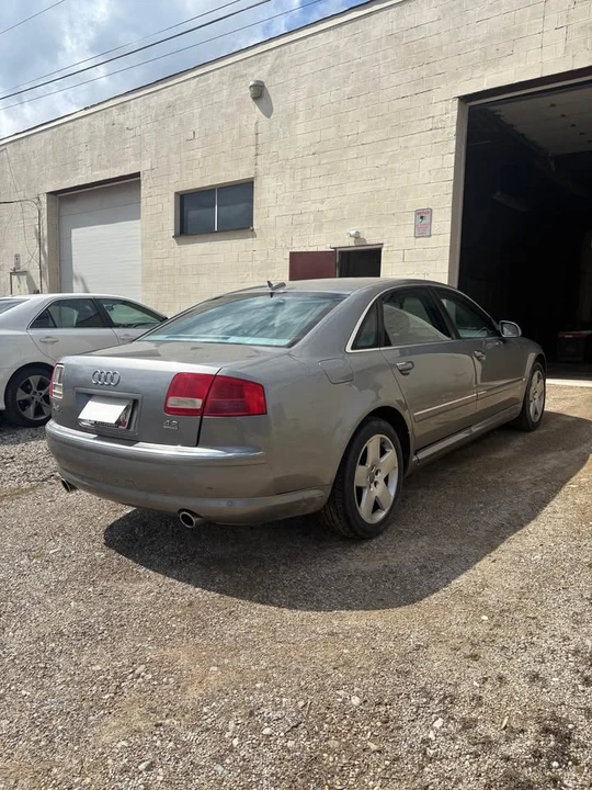 2005 Audi D3 A8 - Image 4 of 11