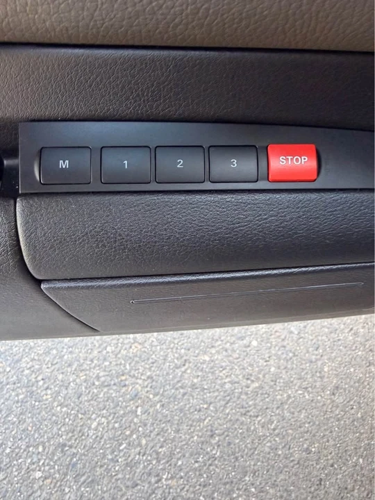 2005 Audi Allroad - Image 10 of 17
