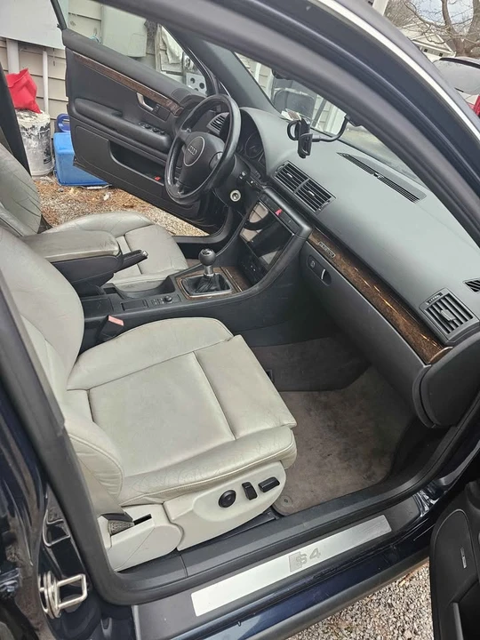 2005 Audi S4 - Image 2 of 9