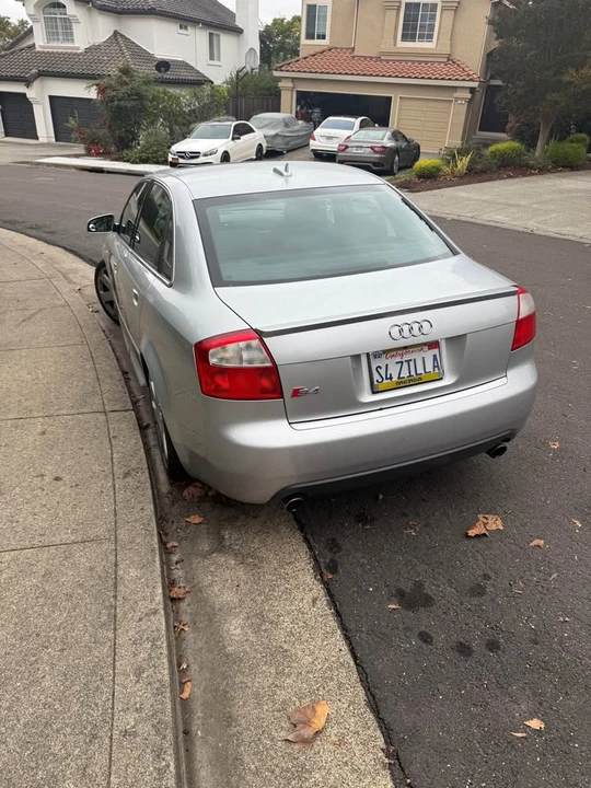 2005 Audi S4 - Image 2 of 9