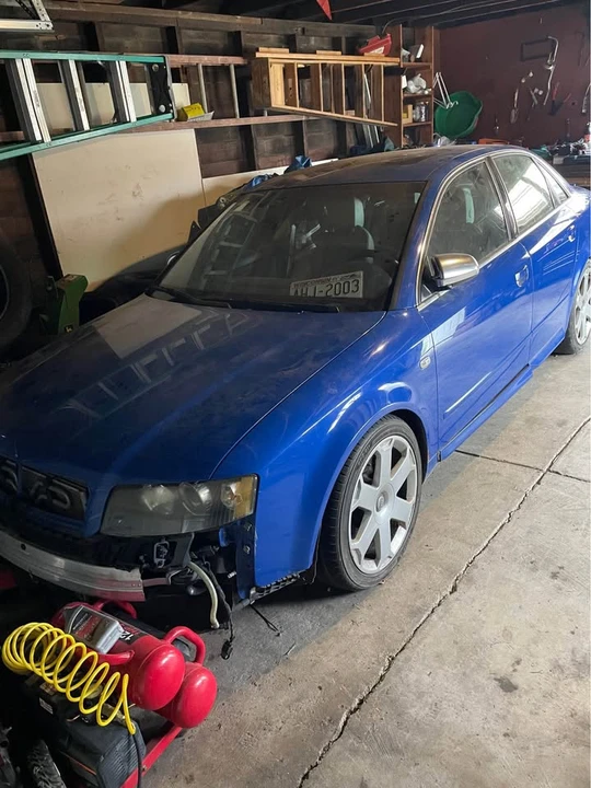 2005 Audi S4 - Image 2 of 2