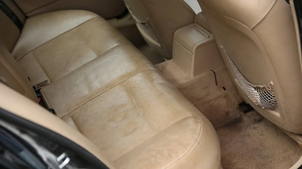 2005 BMW E46 330i & 330Ci - Image 12 of 15