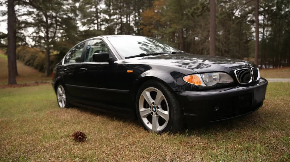 2005 BMW E46 330i & 330Ci - Image 3 of 15