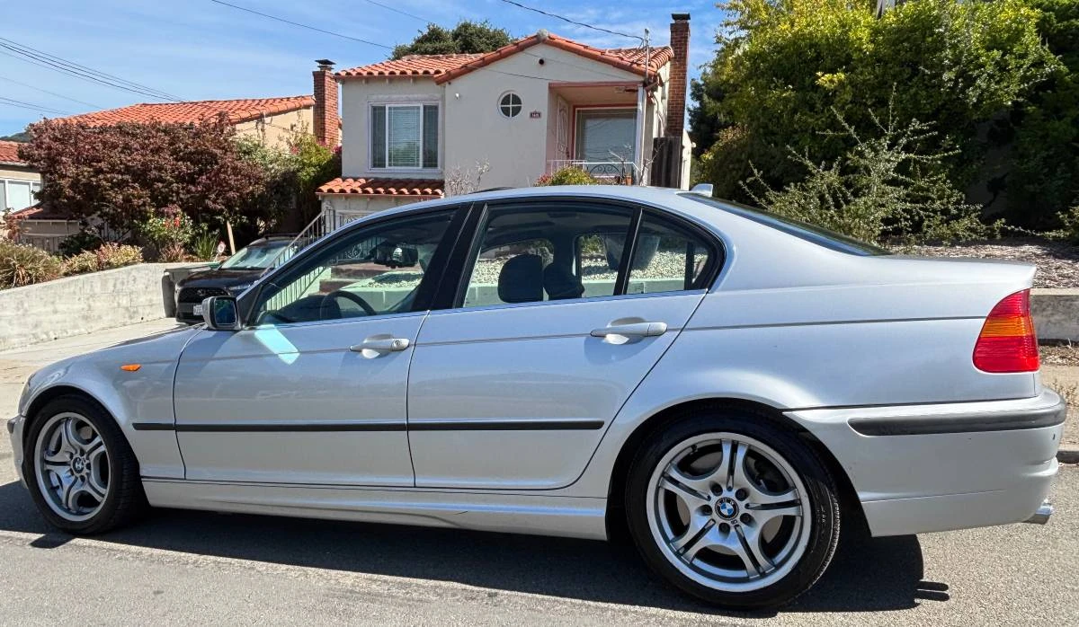 2005 BMW E46 330i & 330Ci - Image 2 of 15