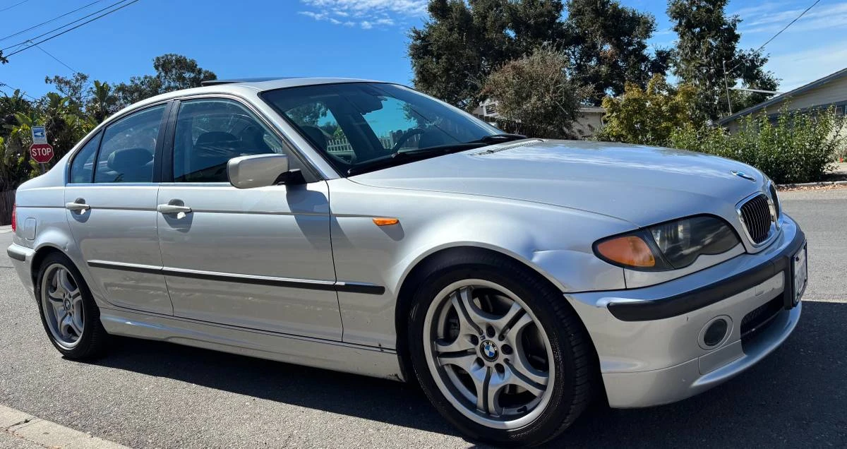 2005 BMW E46 330i & 330Ci - Image 13 of 15