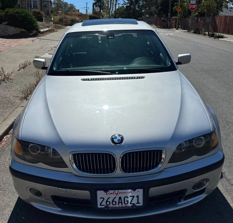 2005 BMW E46 330i & 330Ci - Image 4 of 15